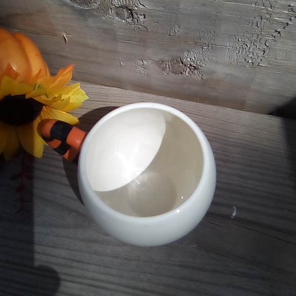 Rare Vintage White Skell Pumpkin Hallmark Gift Mug - Picture 3 of 11